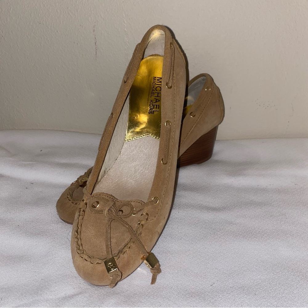 6M Michael Kors Wedge